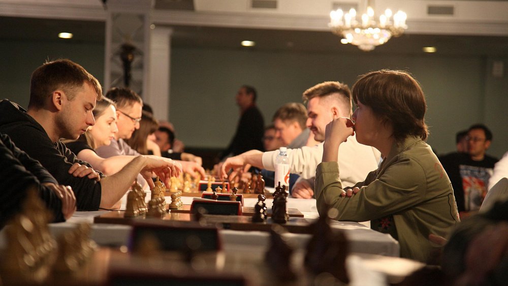 Шахматисты из Беларуси одержали победу на турнире памяти Евгения Свешникова в Челябинске