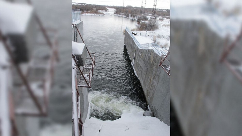 В Южноуральске размыло дорогу в микрорайон с 400 жителями