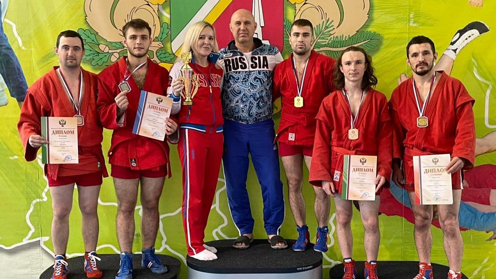 Челябинская команда стала лучшей на чемпионате России по самбо