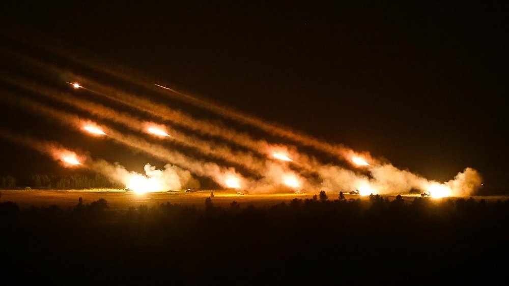 Российские ракеты накрыли четыре украинские базы ГСМ