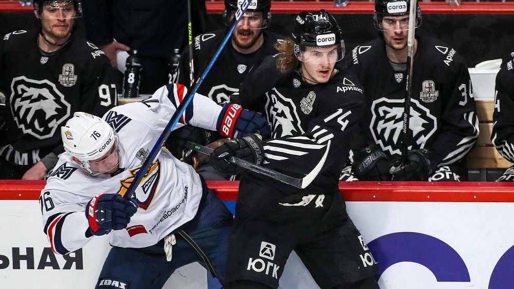 Хоккеисты «Металлурга» одержали победу над «Трактором» и вышли вперед в серии плей‑офф Кубка Гагарина