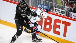 Хоккеисты «Металлурга» одержали победу над «Трактором» и вышли вперед в серии плей‑офф Кубка Гагарина