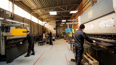 Миасский завод начал производить аналоги импортных изделий для торговых сетей