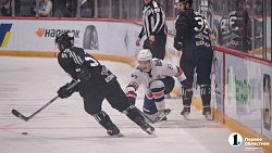 Хоккеисты «Трактора» потерпели сокрушительное поражение от «Металлурга»