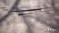 В Челябинске просела плитка у стелы «Город трудовой доблести»