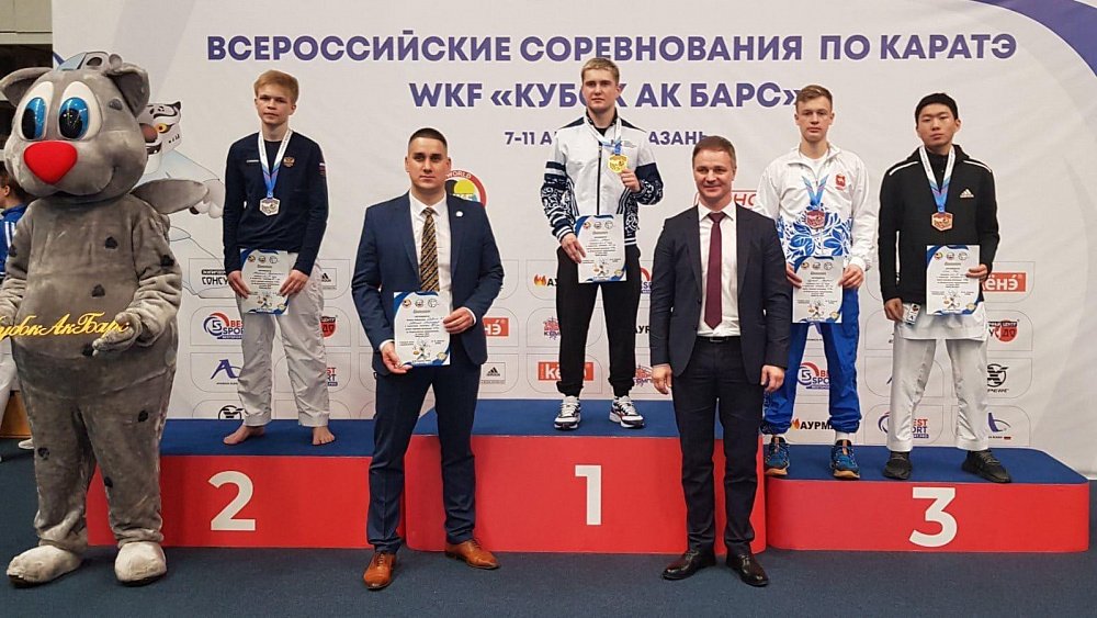 Челябинский спортсмен стал призером представительного турнира по карате