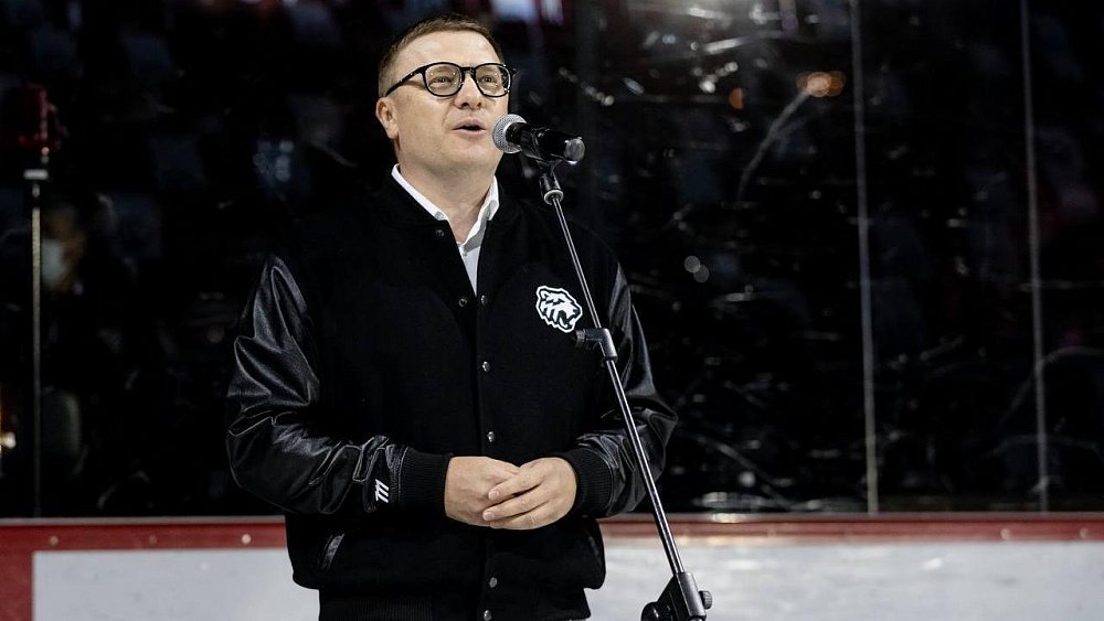 Губернатор поздравил хоккеистов «Трактора» с завоеванием бронзовых медалей чемпионата КХЛ