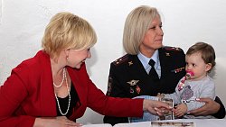 Приехавшим в Челябинскую область беженцам помогут с получением гражданства России