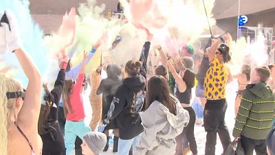 Лыжники и сноубордисты закрыли сезон