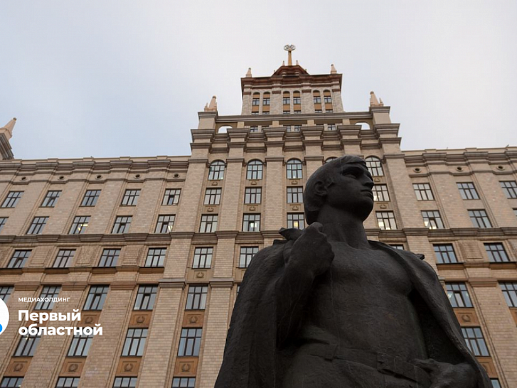 Южно уральский гос универ челябинск. Юургу центральный корпус. Мгу челябинск. Южно уральский государственный универ. Университет город челябинск юургу.