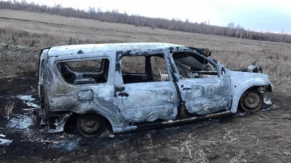 В Челябинской области в сгоревшем авто нашли тело мужчины