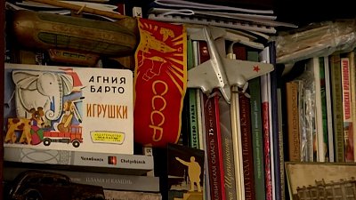 Плюсы и минусы винтажных коллекций: видеосюжет о любителях прошлого