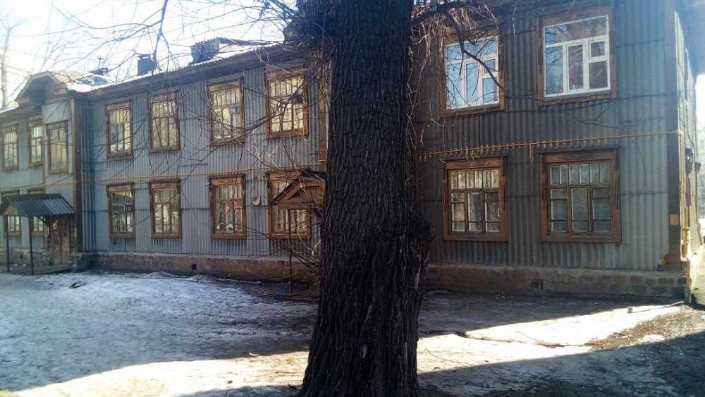 Мэрия Челябинска согласует реновацию с жильцами барака на улице Свободы