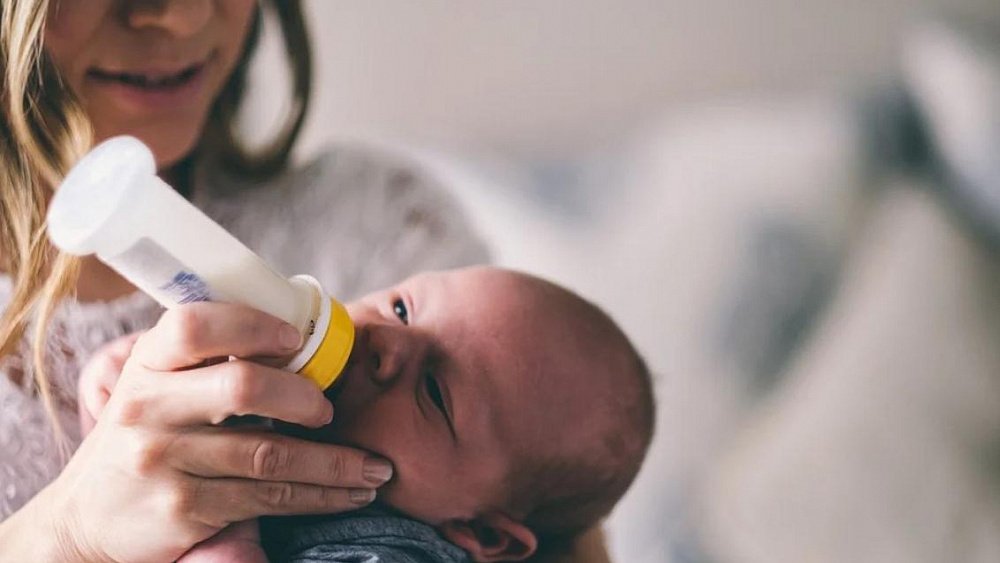 Челябинцы собирают деньги на молочные смеси для матерей с ВИЧ