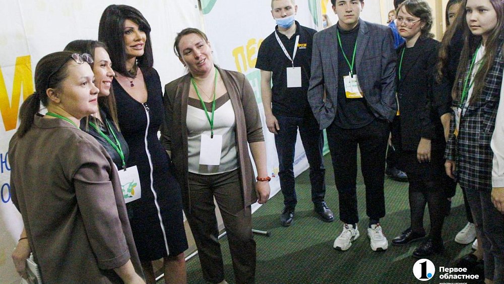 Ирина Текслер ответила на вопросы молодежи из поселков Челябинской области