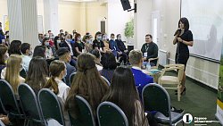 Ирина Текслер ответила на вопросы молодежи из поселков Челябинской области