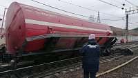 В Златоусте цистерна пожарного поезда сошла с рельсов