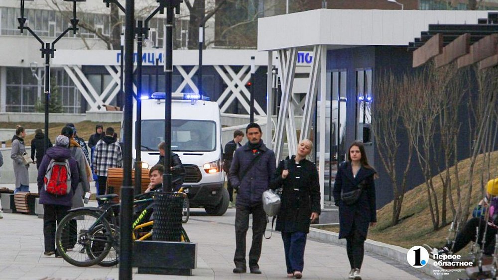 В центре Челябинска столкнулись два самокатчика
