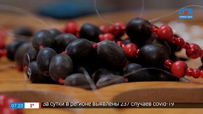 Украшения в разных техниках в рубрике «Что в шкатулке?»