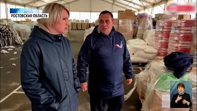 Карен Даллакян доставляет гуманитарный груз