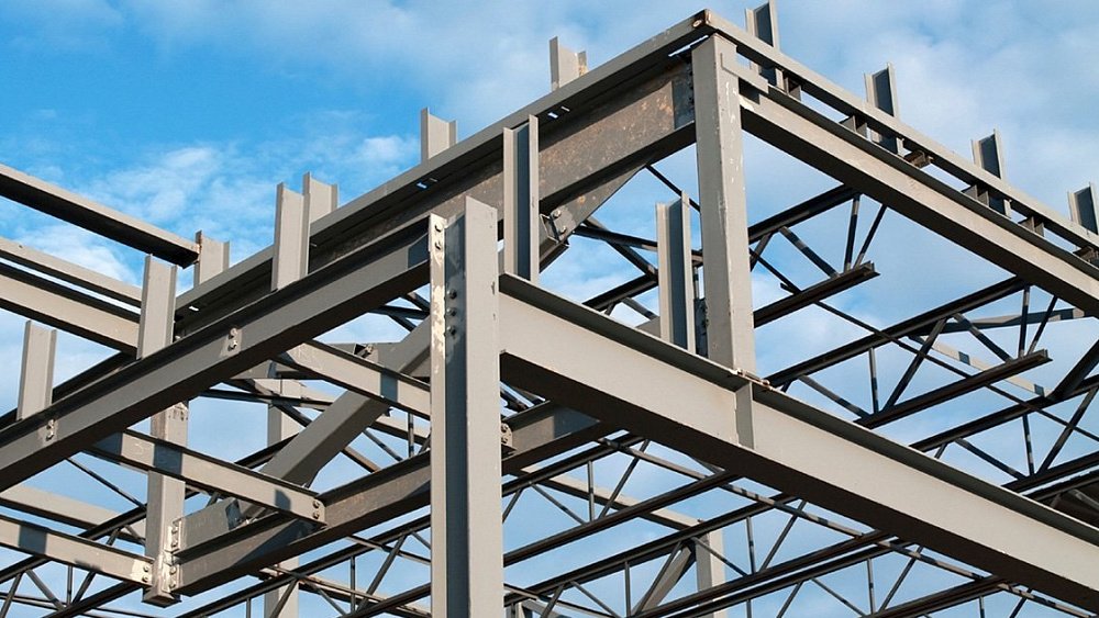 На промышленном объекте в Коркино погиб рабочий