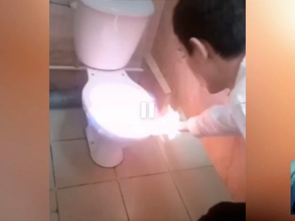 Мальчик поджег школу. Поджечь школу. Первоклассник поджег школу. Стрельба в школе казани 11 мая 2021 года. Поджигатель школы.