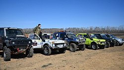 Джипы грязи не боятся — в Челябинске завершились экстремальные триал-гонки