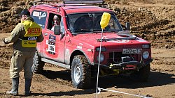 Джипы грязи не боятся — в Челябинске завершились экстремальные триал-гонки