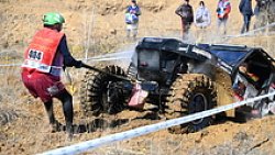 Джипы грязи не боятся — в Челябинске завершились экстремальные триал-гонки