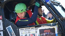 Джипы грязи не боятся — в Челябинске завершились экстремальные триал-гонки