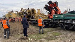 В Челябинской области на ЮУЖД спецтехника сошла с рельсов