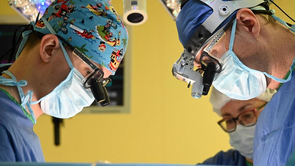 В Челябинске детские хирурги прооперировали 39‑летнюю пациентку с аномалией Эбштейна