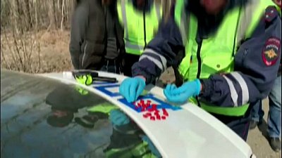 В Челябинске сотрудники ГИБДД задержали местных жителей с наркотиками