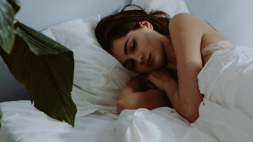 Почему неудобно спать на левом боку