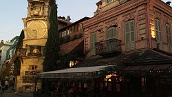 Рассматриваем вершину Казбека, посещаем старинные храмы и пробуем хачапури в Грузии