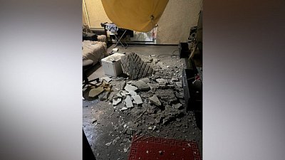 В Златоусте на спящую женщину упал потолок