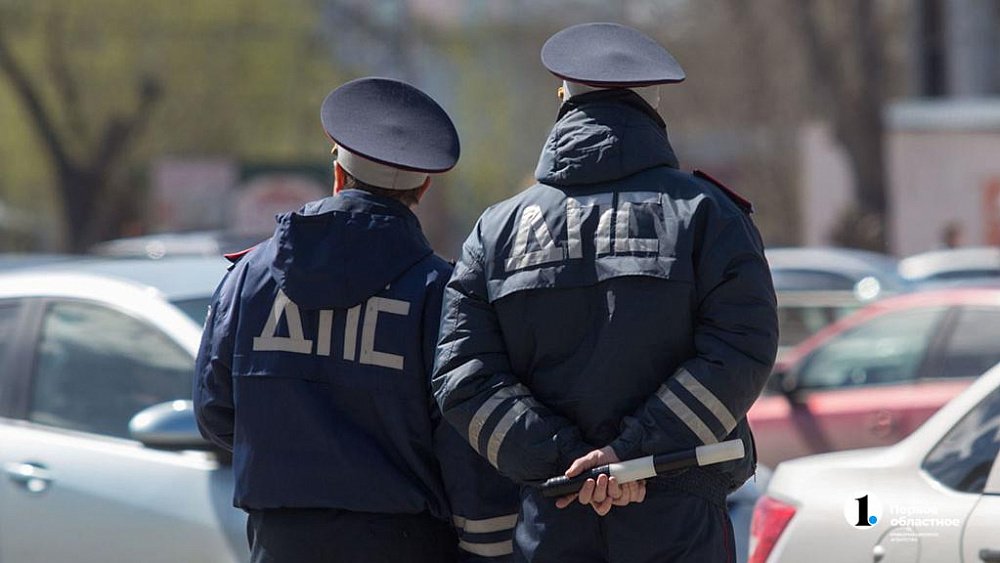 В Челябинской области сотрудники ГИБДД сопроводят сельхозтехнику во время посевной