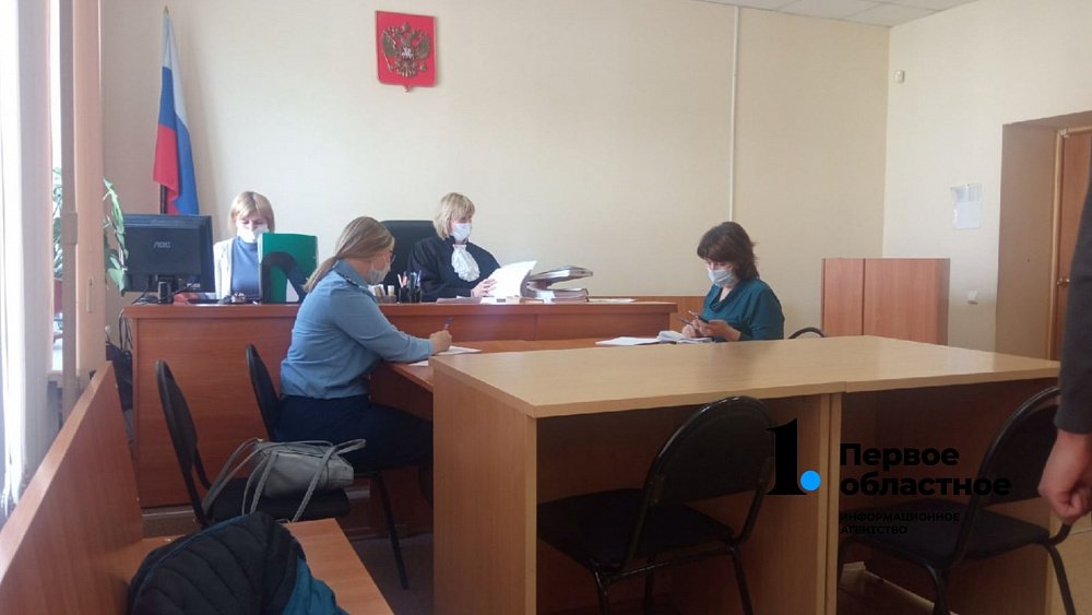 В Челябинске судят мебельщика, скрывшегося с деньгами клиентов