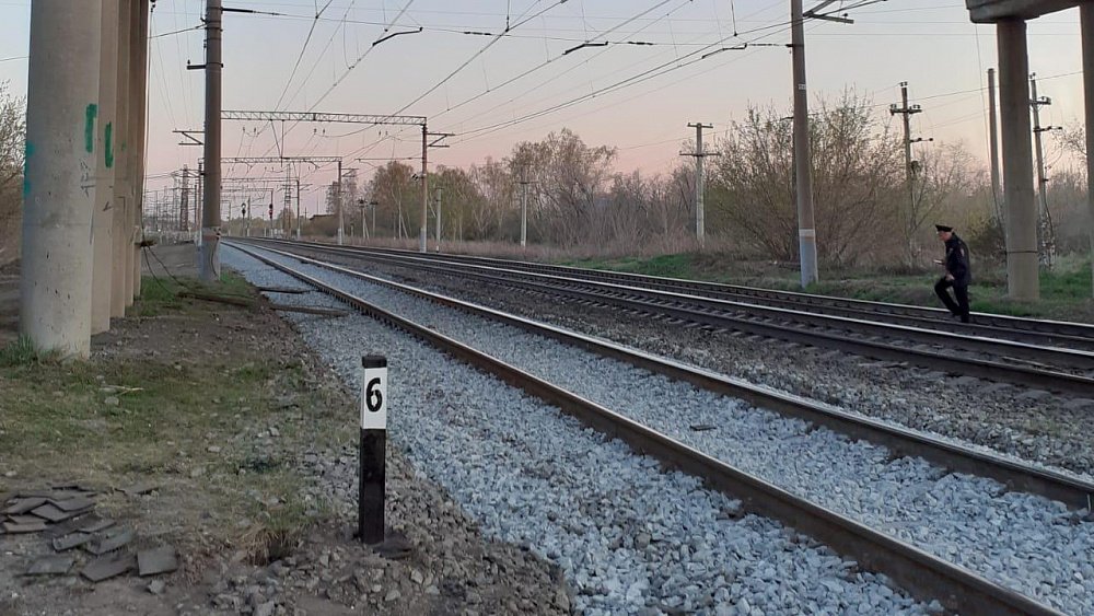 Под Челябинском трое детей подкладывали камни на железнодорожные рельсы