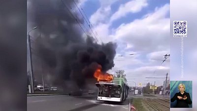 В Челябинске загорелся автобус