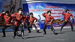 В Челябинске полицейские организовали праздник, посвященный Дню Победы