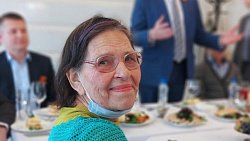 В Челябинске сотрудники Минфина встретились с ветеранами в преддверии Дня Победы