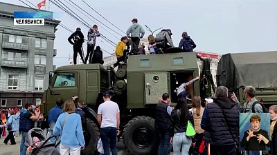 В центре прошли концерт и выставка военной техники