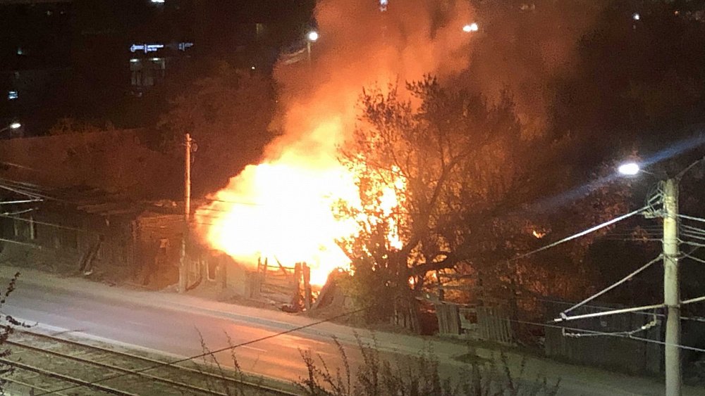 В Нагорном квартале Челябинска за сутки потушили пять пожаров