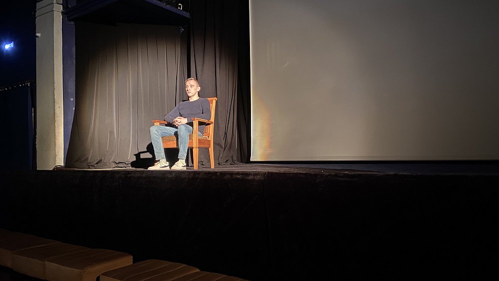 В челябинском театре устраивают аудиопрогулки