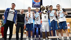 В Челябинске прошел первый турнир по баскетболу 3×3 «Кубок Победы»