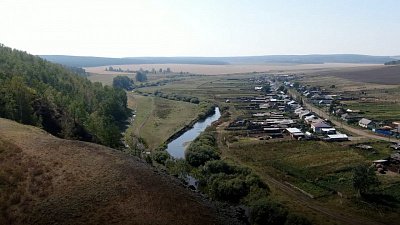 Красоты Челябинской области — геологический разрез в Уйском районе