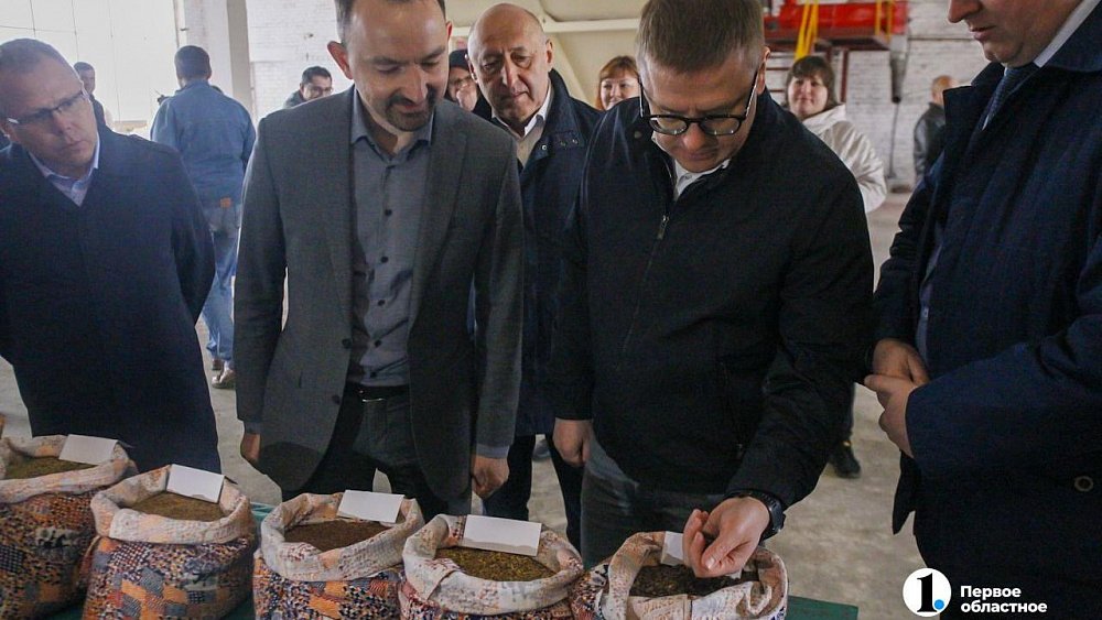 В Верхнеуральском районе Алексею Текслеру представили «сильные» семена