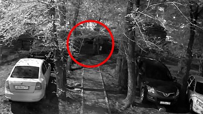 Видео кражи качелей из двора в Магнитогорске