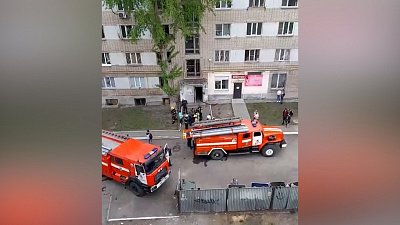 В Челябинске загорелся жилой многоквартирный дом
